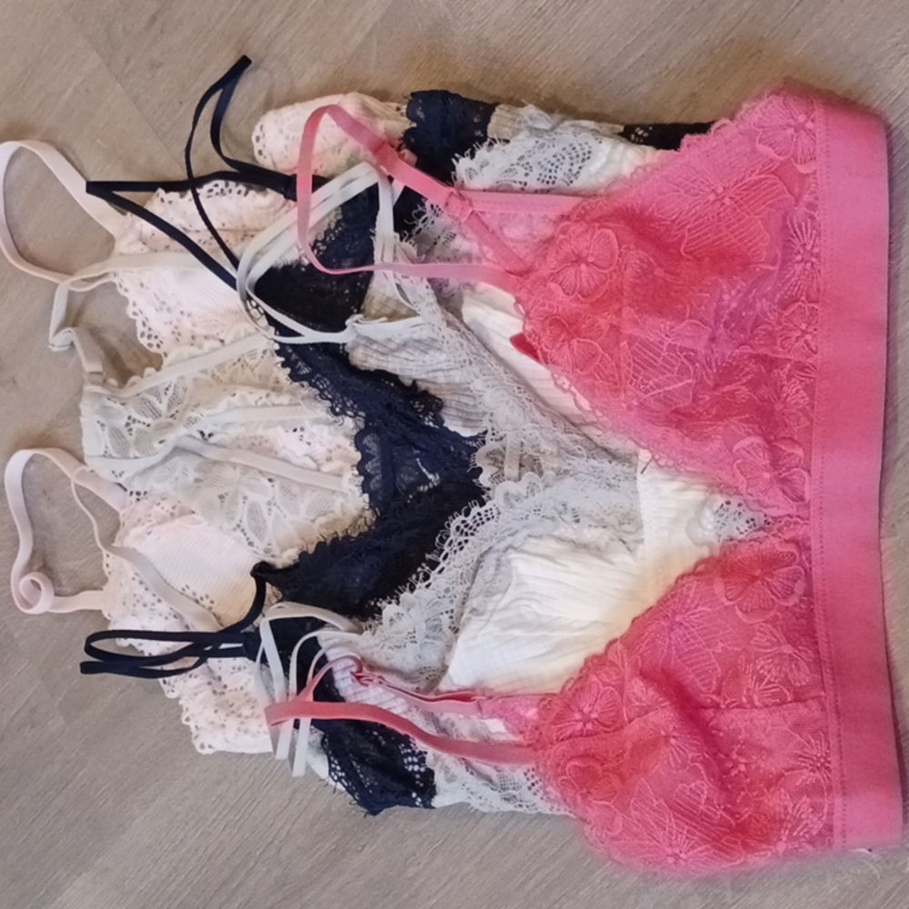 Romantic 🥰 Aerie Bralette bundle